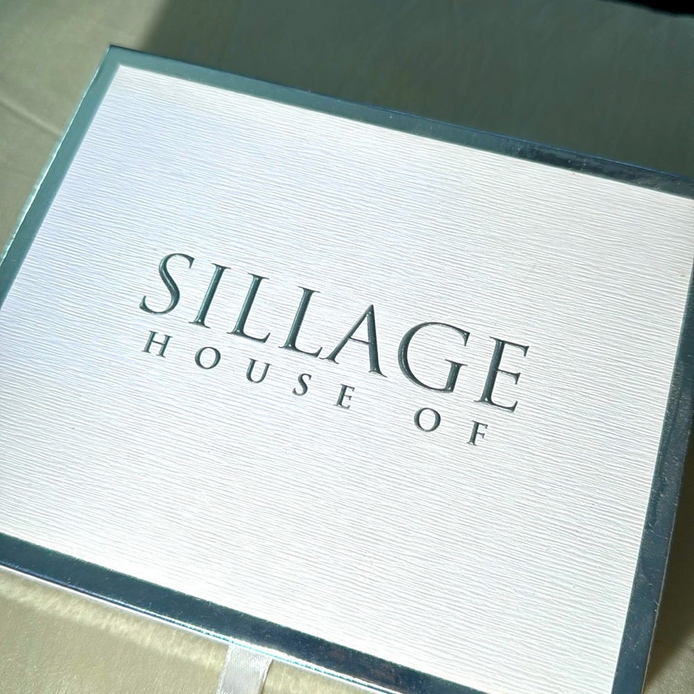 Sillage Tiara travel set